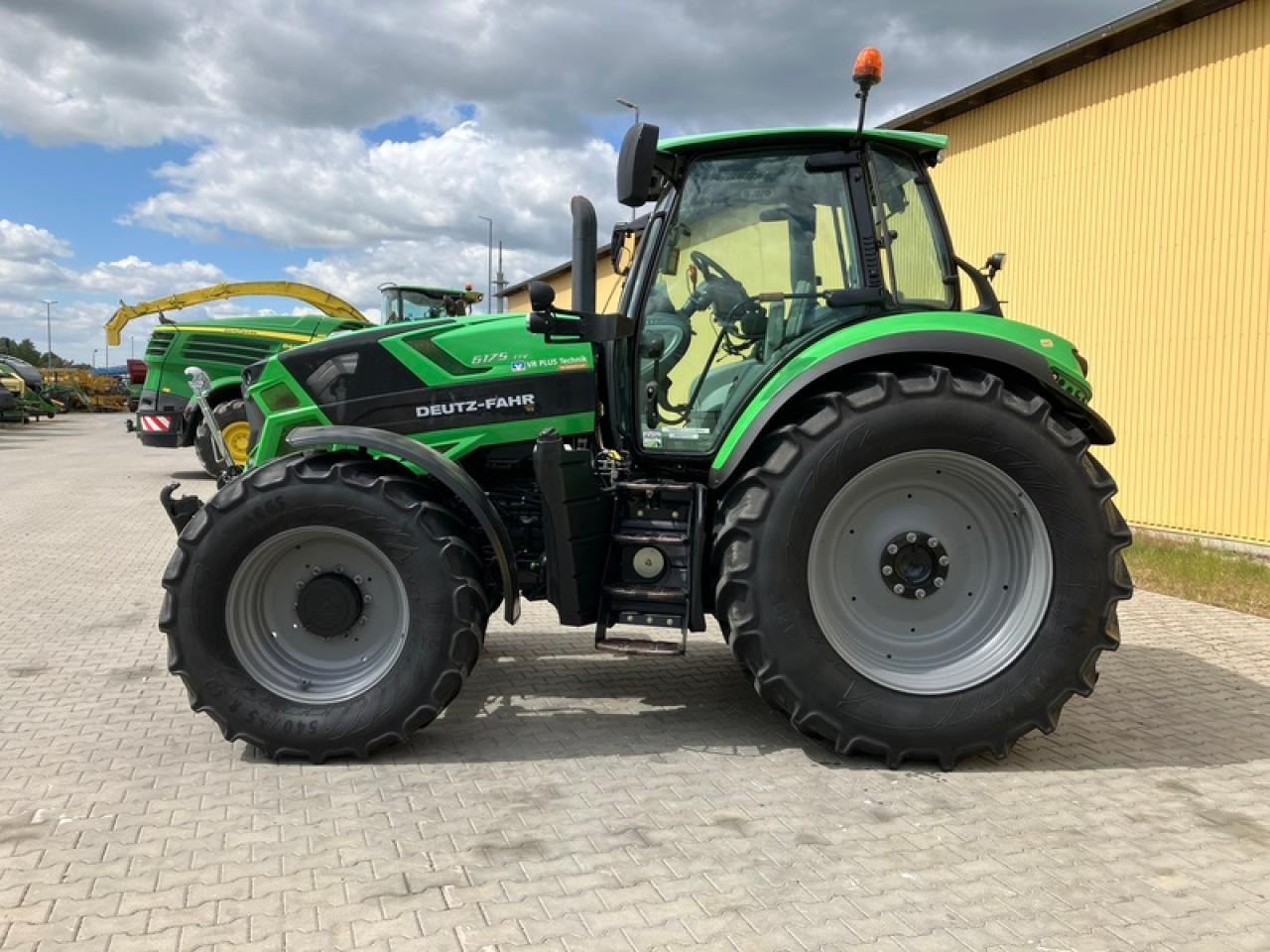 Deutz-Fahr 6175 TTV - Tractor: afbeelding 2 Deutz-Fahr 6175 TTV - Tractor: afbeelding 2