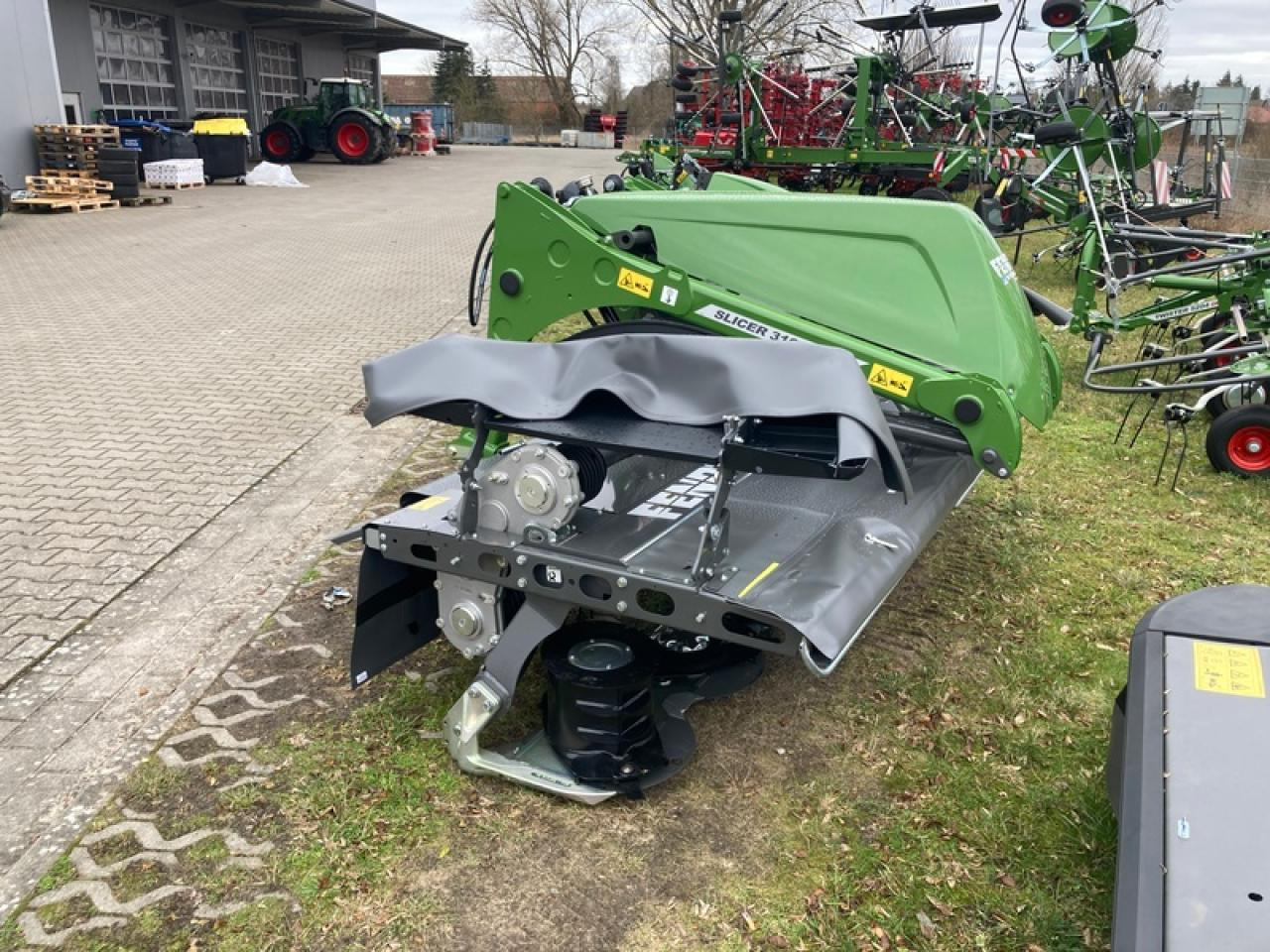 Fendt SLICER 310F - Maaimachine: afbeelding 3 Fendt SLICER 310F - Maaimachine: afbeelding 3