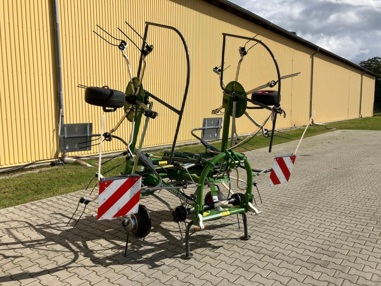 Fendt TWISTER 5204 AKTION - Hooischudder: afbeelding 4 Fendt TWISTER 5204 AKTION - Hooischudder: afbeelding 4