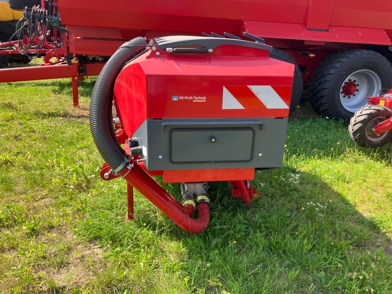 Horsch PARTNER 2000 FRONTTANK - Kunstmeststrooier: afbeelding 3 Horsch PARTNER 2000 FRONTTANK - Kunstmeststrooier: afbeelding 3