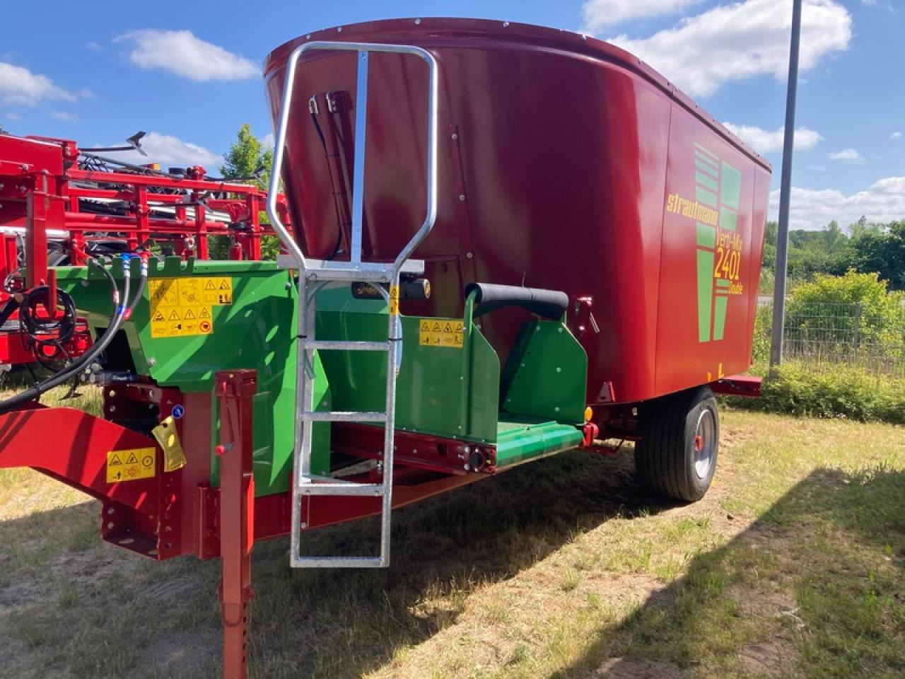 Strautmann VERTIMIX 2401D - Voermengwagen: afbeelding 1 Strautmann VERTIMIX 2401D - Voermengwagen: afbeelding 1