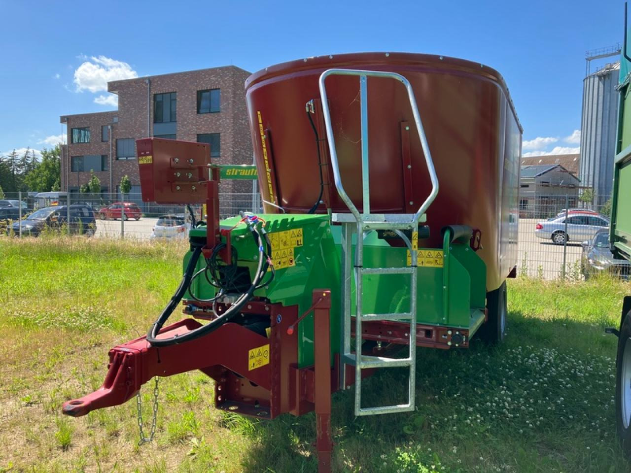 Strautmann VERTIMIX 2401DAKTION - Voermengwagen: afbeelding 2 Strautmann VERTIMIX 2401DAKTION - Voermengwagen: afbeelding 2