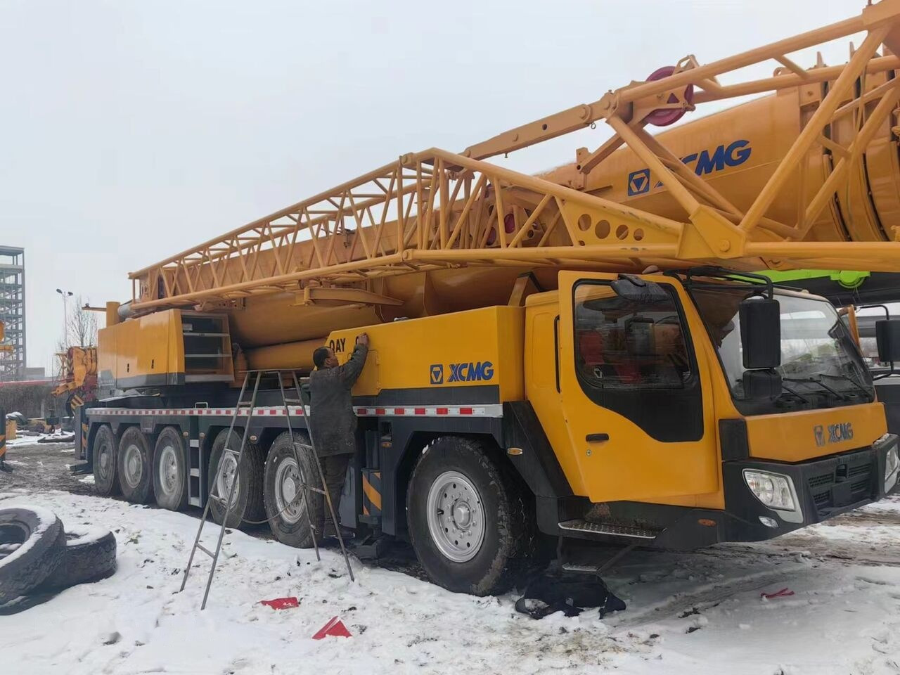XCMG QAY200 - Mobiele kraan: afbeelding 2 XCMG QAY200 - Mobiele kraan: afbeelding 2