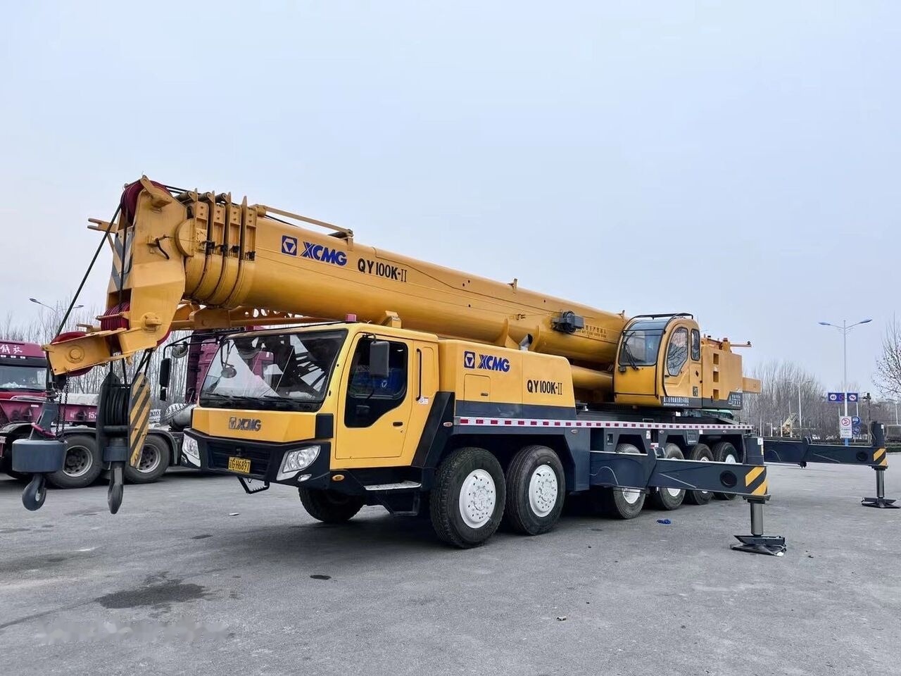 XCMG QY100K QY100K-II QY90K 100T 100ton - Mobiele kraan: afbeelding 2 XCMG QY100K QY100K-II QY90K 100T 100ton - Mobiele kraan: afbeelding 2