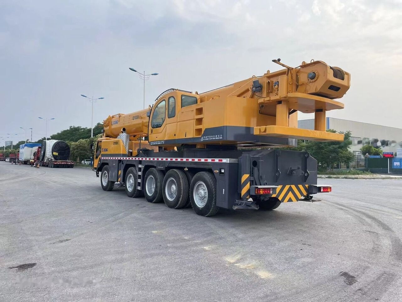 XCMG QY90K QY30K QY50K QY70K QAY200 truck crane - Mobiele kraan: afbeelding 4 XCMG QY90K QY30K QY50K QY70K QAY200 truck crane - Mobiele kraan: afbeelding 4