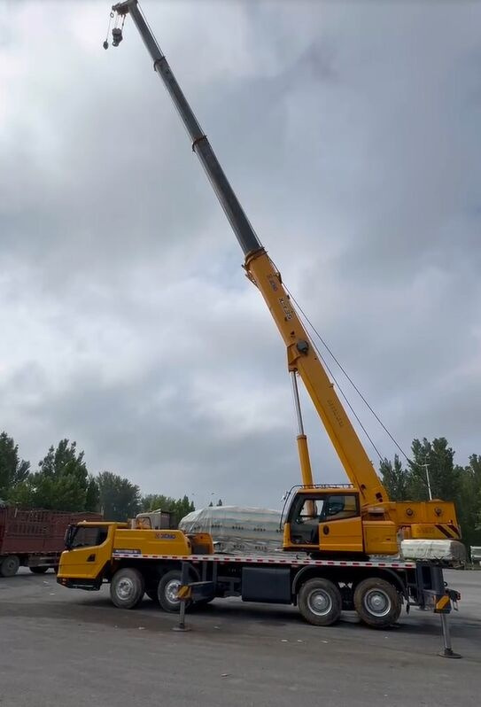 XCMG XCT35 QY35K - Mobiele kraan: afbeelding 2 XCMG XCT35 QY35K - Mobiele kraan: afbeelding 2