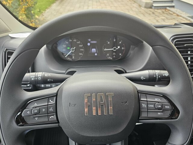 FIAT Ducato 140 DOKA Pritsche 2,9 Meter Klima DAB... - Bestelwagen open laadbak, Bestelwagen met dubbele cabine: afbeelding 4 FIAT Ducato 140 DOKA Pritsche 2,9 Meter Klima DAB... - Bestelwagen open laadbak, Bestelwagen met dubbele cabine: afbeelding 4