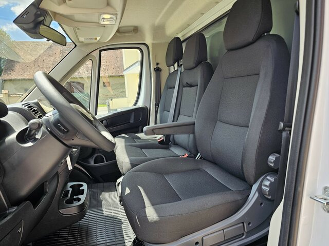 FIAT Ducato 35 MAXI 180 Pritsche Plane LBW BÄR AHK - Schuifzeilen bestelwagen: afbeelding 2 FIAT Ducato 35 MAXI 180 Pritsche Plane LBW BÄR AHK - Schuifzeilen bestelwagen: afbeelding 2