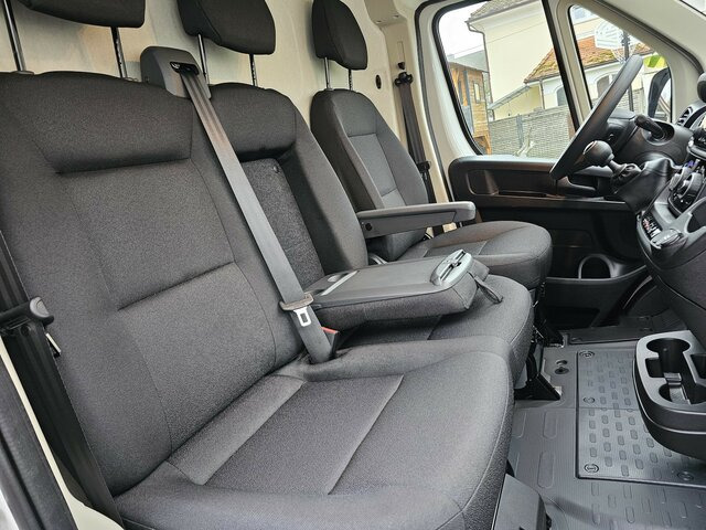 Gesloten bestelwagen FIAT Ducato 35 MAXI 180 Serie10-9.2 Modell 2025 L2H2...: afbeelding 17 Gesloten bestelwagen FIAT Ducato 35 MAXI 180 Serie10-9.2 Modell 2025 L2H2...: afbeelding 17