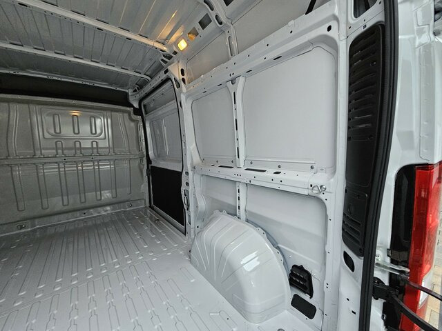 Gesloten bestelwagen FIAT Ducato 35 MAXI 180 Serie10-9.2 Modell 2025 L2H2...: afbeelding 30 Gesloten bestelwagen FIAT Ducato 35 MAXI 180 Serie10-9.2 Modell 2025 L2H2...: afbeelding 30