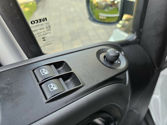 Nieuw Bestelwagen gesloten laadbak IVECO Daily 35S18 3.0 Koffer LBW Bär ACC LED sofort!: afbeelding 40