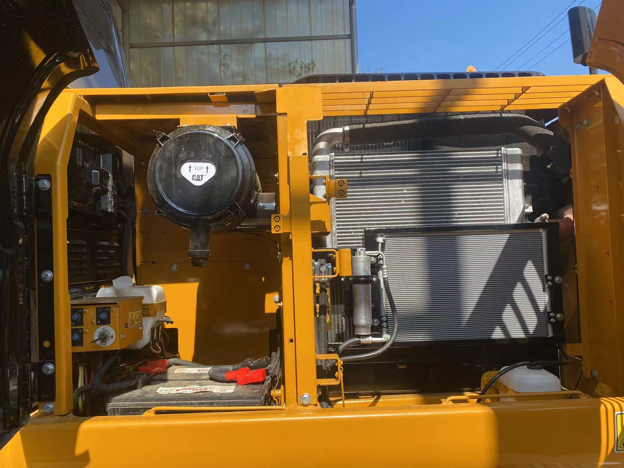 CAT 320DL Excavator - Rupsgraafmachine: afbeelding 4 CAT 320DL Excavator - Rupsgraafmachine: afbeelding 4