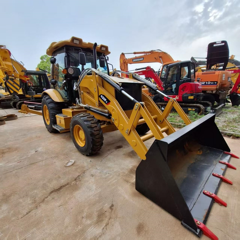 CAT 420F Backhoe Loader - Graaflaadmachine: afbeelding 2 CAT 420F Backhoe Loader - Graaflaadmachine: afbeelding 2