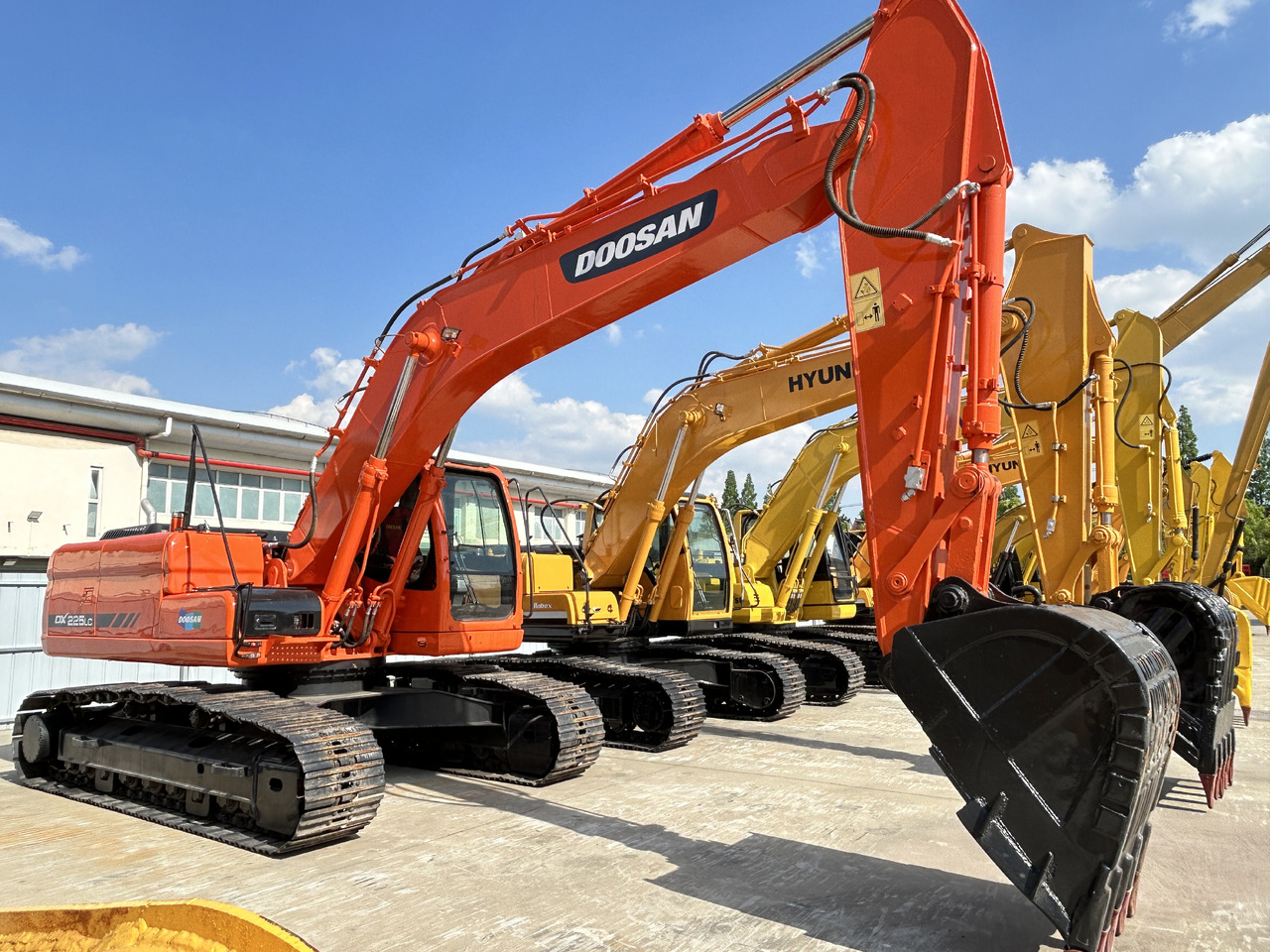 DOOSAN Doosan DX225LC Crawler excavator - Rupsgraafmachine: afbeelding 4 DOOSAN Doosan DX225LC Crawler excavator - Rupsgraafmachine: afbeelding 4