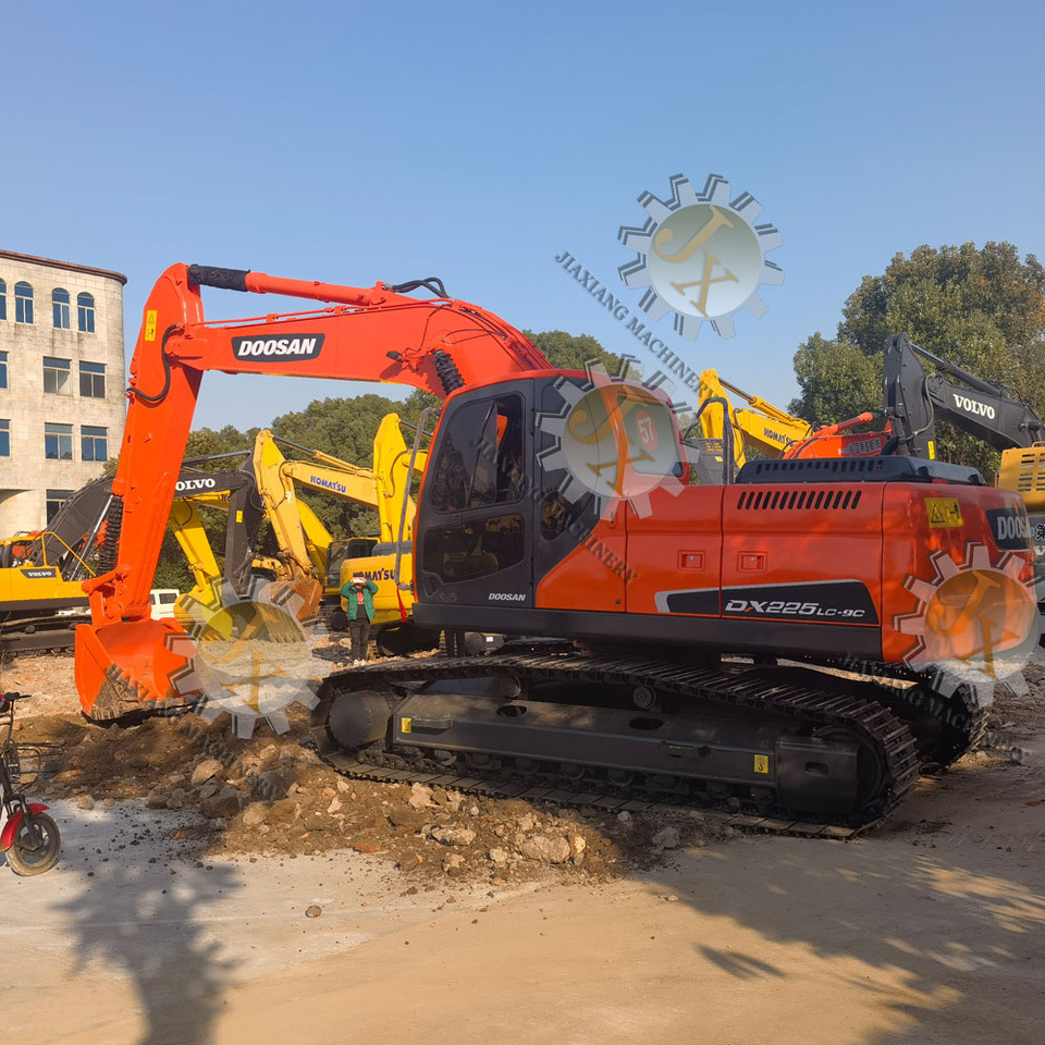 DOOSAN Doosan DX225LC Crawler excavator - Rupsgraafmachine: afbeelding 1 DOOSAN Doosan DX225LC Crawler excavator - Rupsgraafmachine: afbeelding 1