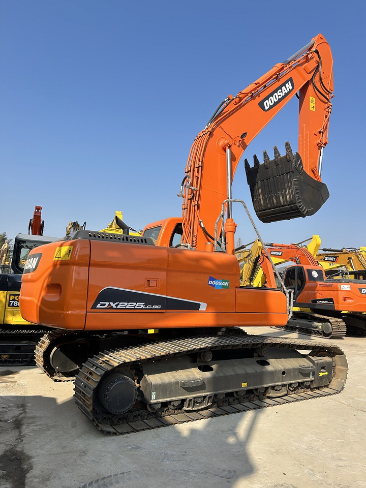 DOOSAN Doosan DX225LC Crawler excavator - Rupsgraafmachine: afbeelding 2 DOOSAN Doosan DX225LC Crawler excavator - Rupsgraafmachine: afbeelding 2