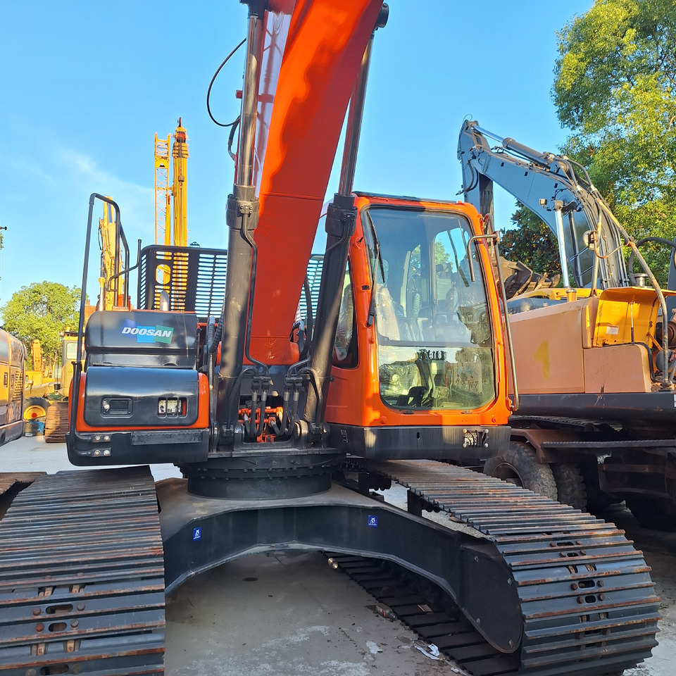 Doosan Dx225LC-9C Crawler Excavator - Rupsgraafmachine: afbeelding 2 Doosan Dx225LC-9C Crawler Excavator - Rupsgraafmachine: afbeelding 2