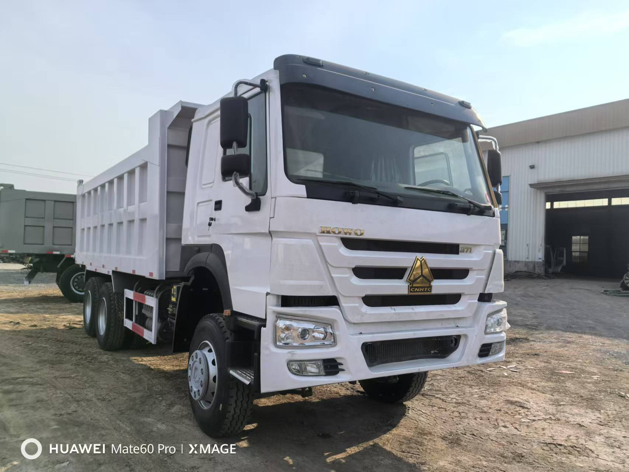 HOWO Howo 371 Used Dump Truck 6x4 - Kipper vrachtwagen: afbeelding 2 HOWO Howo 371 Used Dump Truck 6x4 - Kipper vrachtwagen: afbeelding 2
