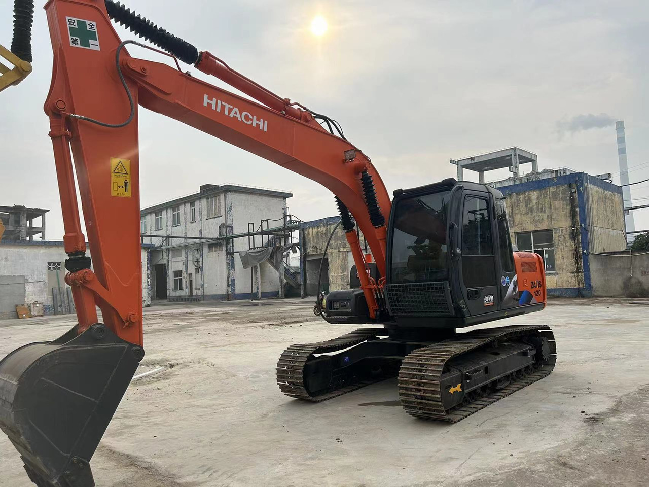 Hitachi ZX120-6 Excavator - Rupsgraafmachine: afbeelding 1 Hitachi ZX120-6 Excavator - Rupsgraafmachine: afbeelding 1