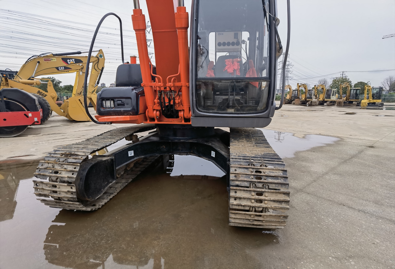 Hitachi ZX120-6 Excavator - Rupsgraafmachine: afbeelding 4 Hitachi ZX120-6 Excavator - Rupsgraafmachine: afbeelding 4