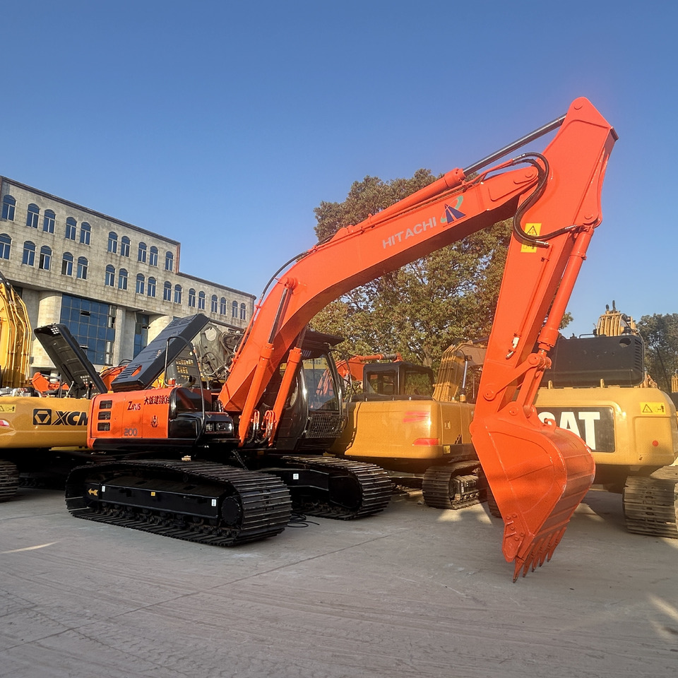 Hitachi ZX200-3 Excavator - Rupsgraafmachine: afbeelding 1 Hitachi ZX200-3 Excavator - Rupsgraafmachine: afbeelding 1