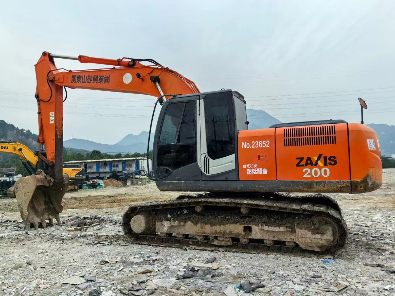Hitachi ZX200-3 Excavator - Rupsgraafmachine: afbeelding 4 Hitachi ZX200-3 Excavator - Rupsgraafmachine: afbeelding 4