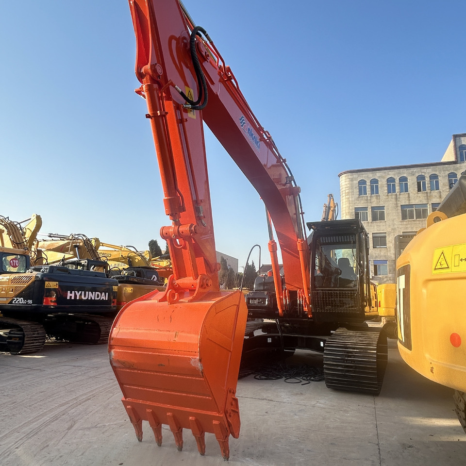 Hitachi ZX200-3 Excavator - Rupsgraafmachine: afbeelding 3 Hitachi ZX200-3 Excavator - Rupsgraafmachine: afbeelding 3