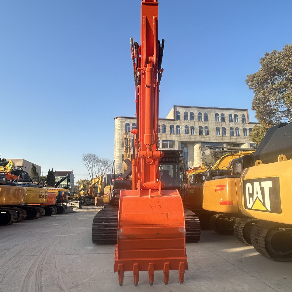 Hitachi ZX200-3 Excavator - Rupsgraafmachine: afbeelding 3 Hitachi ZX200-3 Excavator - Rupsgraafmachine: afbeelding 3