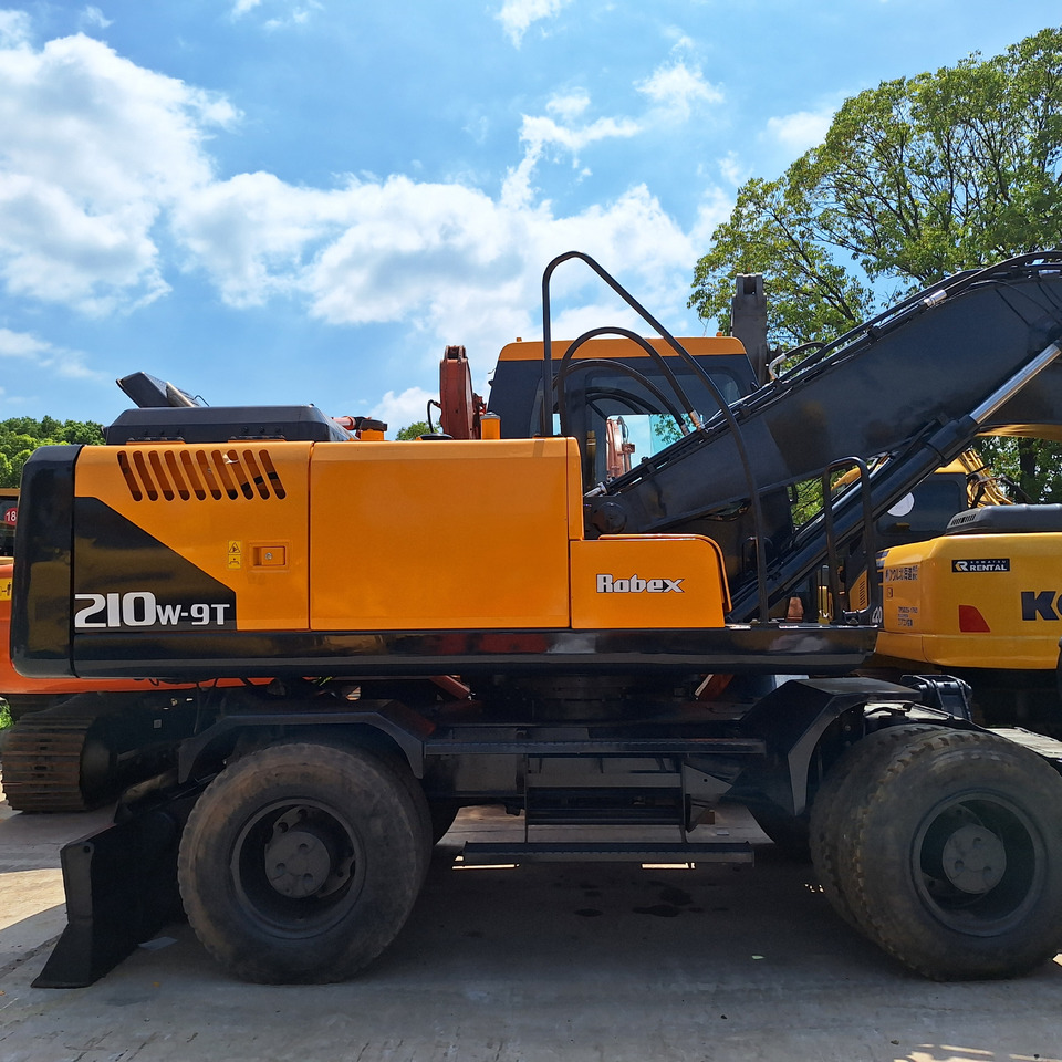 Hyundai 210w-9 wheel excavator - Mobiele graafmachine: afbeelding 2 Hyundai 210w-9 wheel excavator - Mobiele graafmachine: afbeelding 2