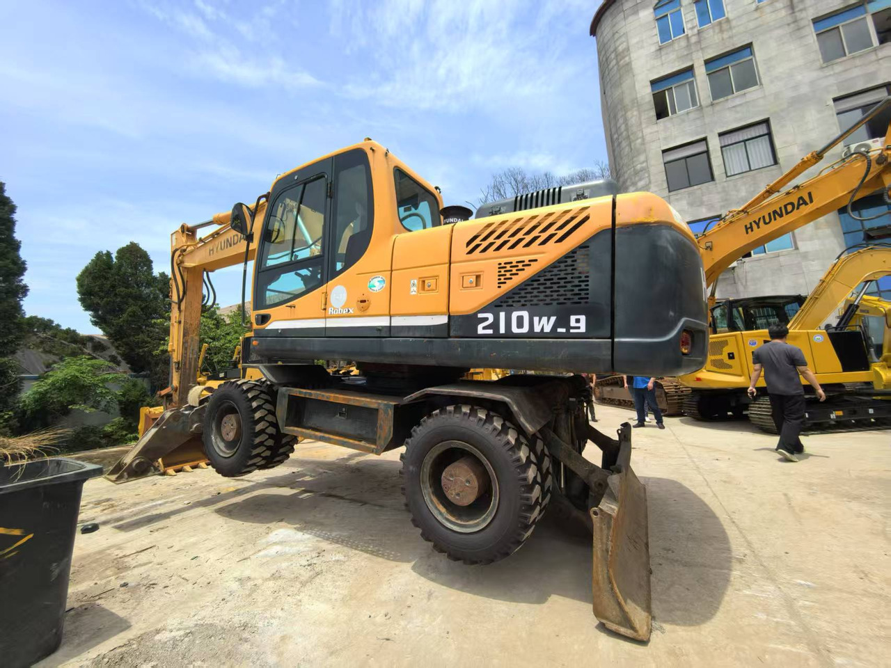 Hyundai 210w-9 wheel excavator - Mobiele graafmachine: afbeelding 4 Hyundai 210w-9 wheel excavator - Mobiele graafmachine: afbeelding 4