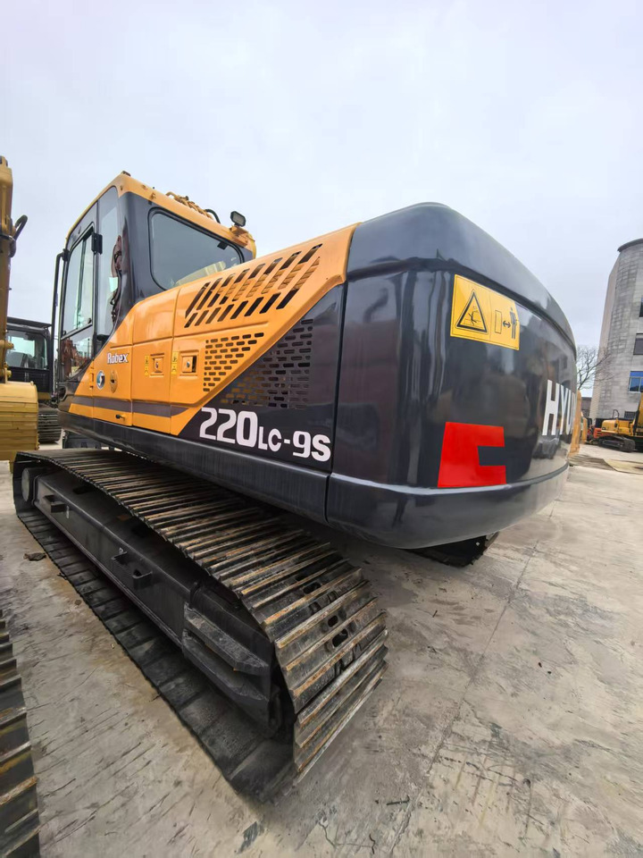 Hyundai 220LC-9S Excavator - Rupsgraafmachine: afbeelding 1 Hyundai 220LC-9S Excavator - Rupsgraafmachine: afbeelding 1