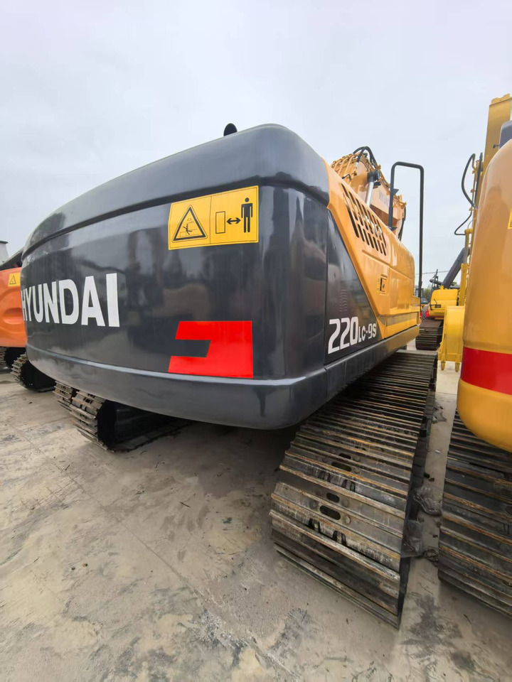 Hyundai 220LC-9S Excavator - Rupsgraafmachine: afbeelding 5 Hyundai 220LC-9S Excavator - Rupsgraafmachine: afbeelding 5