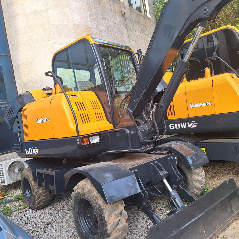 Hyundai 60vs excavator - Mobiele graafmachine: afbeelding 4 Hyundai 60vs excavator - Mobiele graafmachine: afbeelding 4