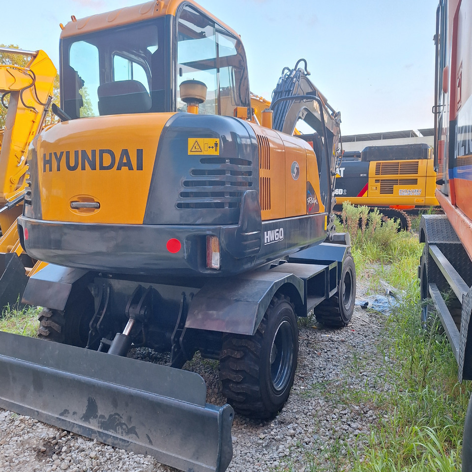 Hyundai HW60 excavator - Mobiele graafmachine: afbeelding 3 Hyundai HW60 excavator - Mobiele graafmachine: afbeelding 3