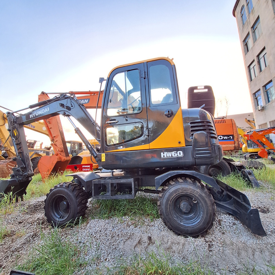 Hyundai HW60 excavator - Mobiele graafmachine: afbeelding 5 Hyundai HW60 excavator - Mobiele graafmachine: afbeelding 5