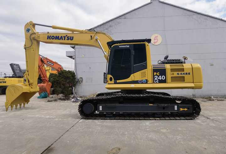 Japan Made Komatsu Second hand PC240LC-8 Excavator Used Construction Machine Komatsu Digger For Sale - Rupsgraafmachine: afbeelding 5 Japan Made Komatsu Second hand PC240LC-8 Excavator Used Construction Machine Komatsu Digger For Sale - Rupsgraafmachine: afbeelding 5