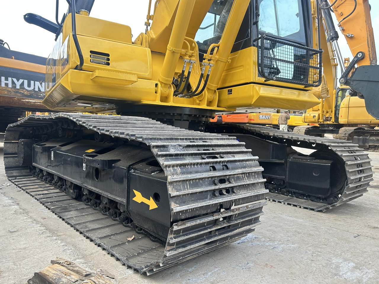 KOMATSU PC210-8 EXCAVATOR - Rupsgraafmachine: afbeelding 2 KOMATSU PC210-8 EXCAVATOR - Rupsgraafmachine: afbeelding 2