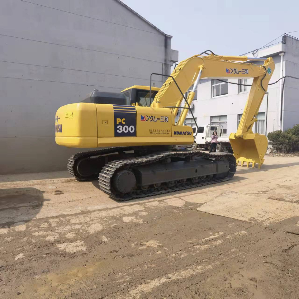 Komatsu PC300-7 Excavator - Rupsgraafmachine: afbeelding 1 Komatsu PC300-7 Excavator - Rupsgraafmachine: afbeelding 1