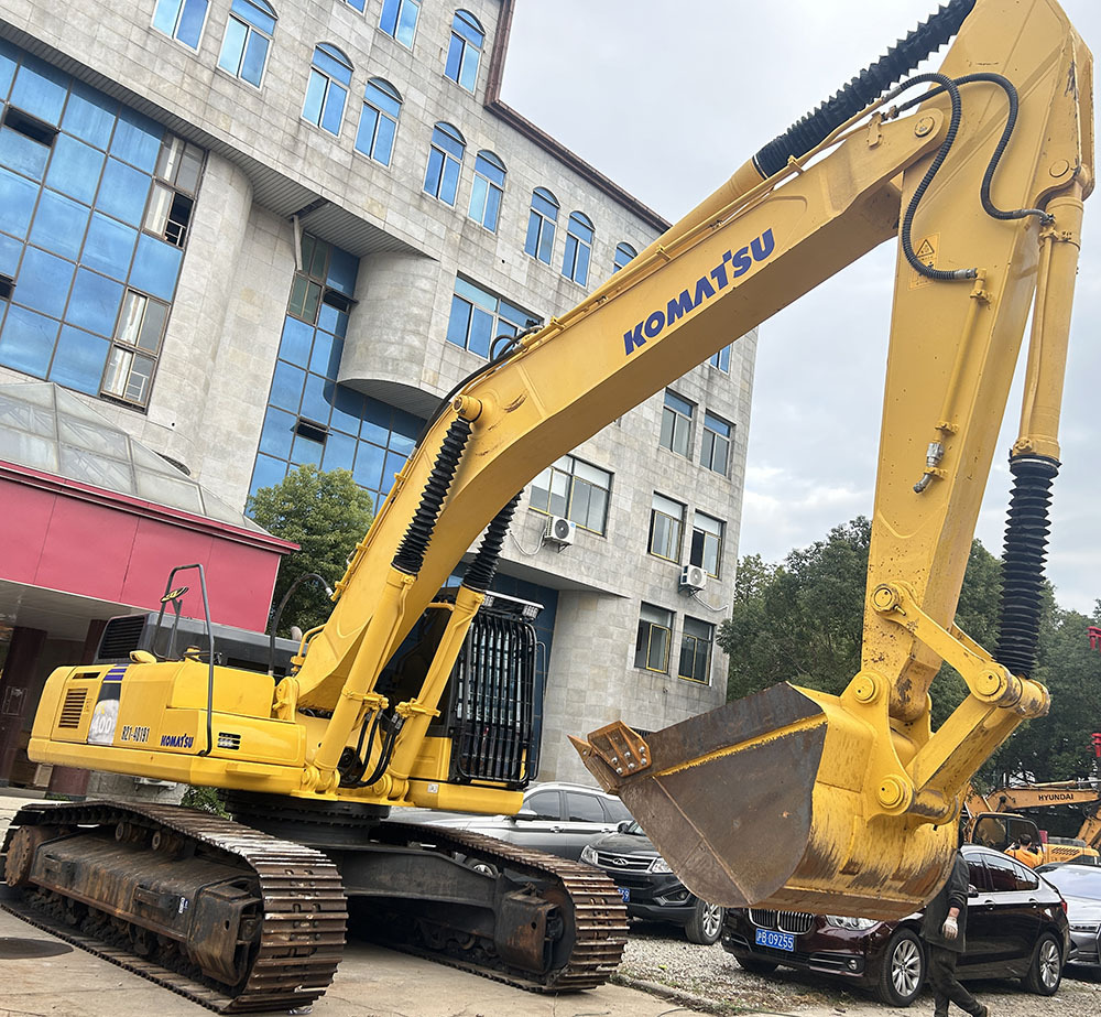 Komatsu PC400-8 excavator - Rupsgraafmachine: afbeelding 4 Komatsu PC400-8 excavator - Rupsgraafmachine: afbeelding 4