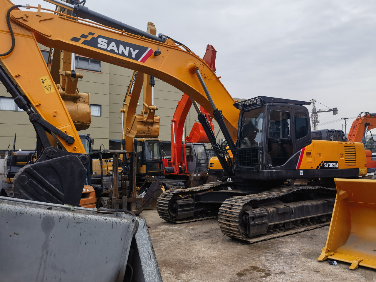 SANY 365H Excavator - Rupsgraafmachine: afbeelding 2 SANY 365H Excavator - Rupsgraafmachine: afbeelding 2
