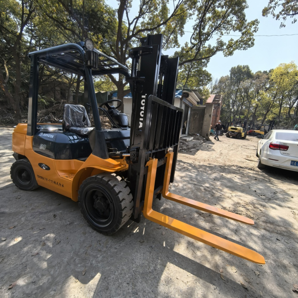 Toyota FD30 Forklift - Diesel heftruck: afbeelding 5 Toyota FD30 Forklift - Diesel heftruck: afbeelding 5