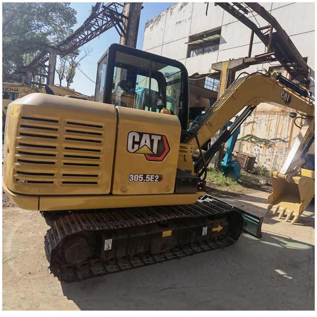 Used original CAT 305.5E2 excavator 5 Ton CAT hydraulic crawler mini excavator cheap for sale - Rupsgraafmachine: afbeelding 1 Used original CAT 305.5E2 excavator 5 Ton CAT hydraulic crawler mini excavator cheap for sale - Rupsgraafmachine: afbeelding 1