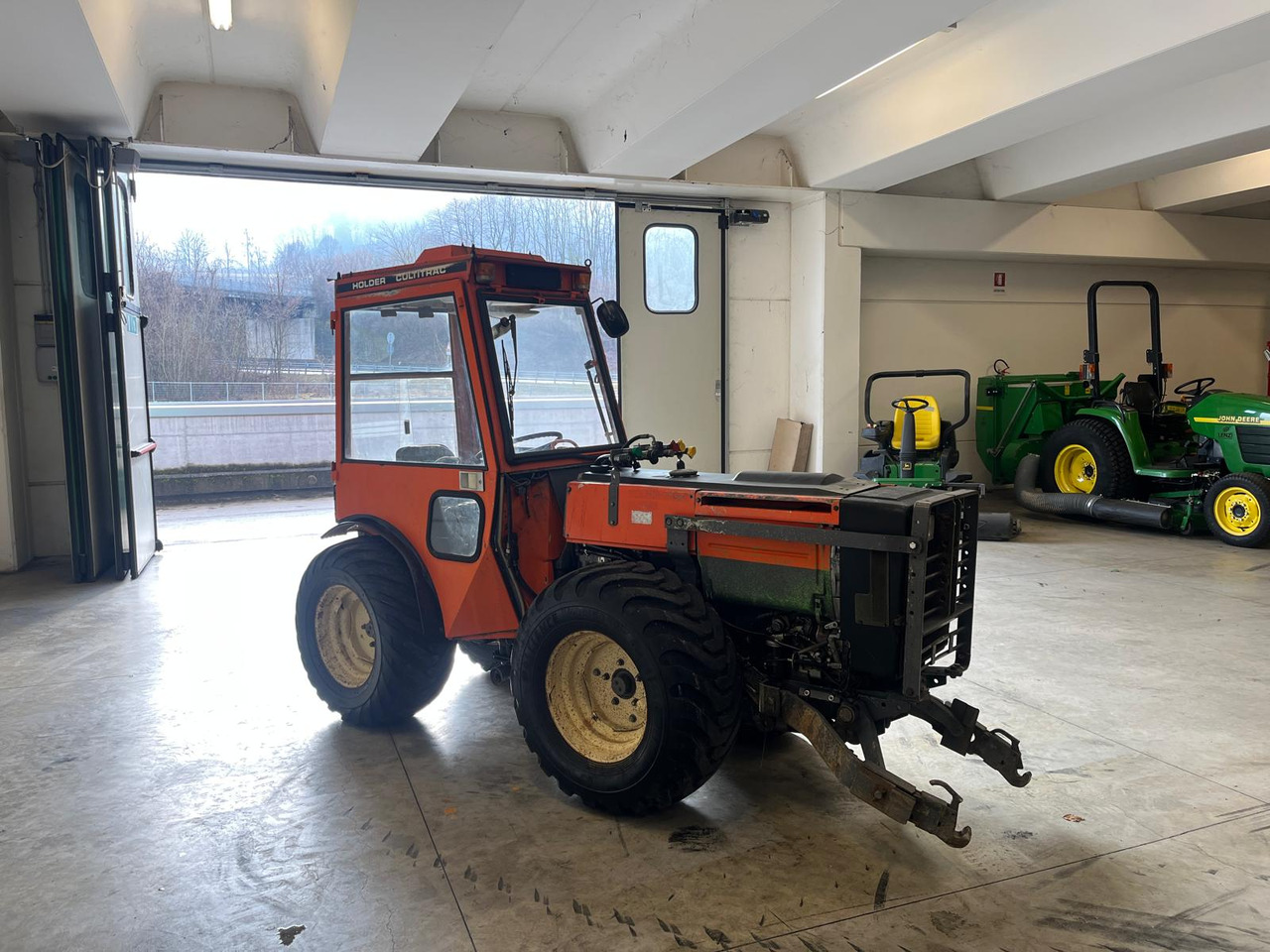HOLDER CULTITRAC 411 - Tractor: afbeelding 4 HOLDER CULTITRAC 411 - Tractor: afbeelding 4