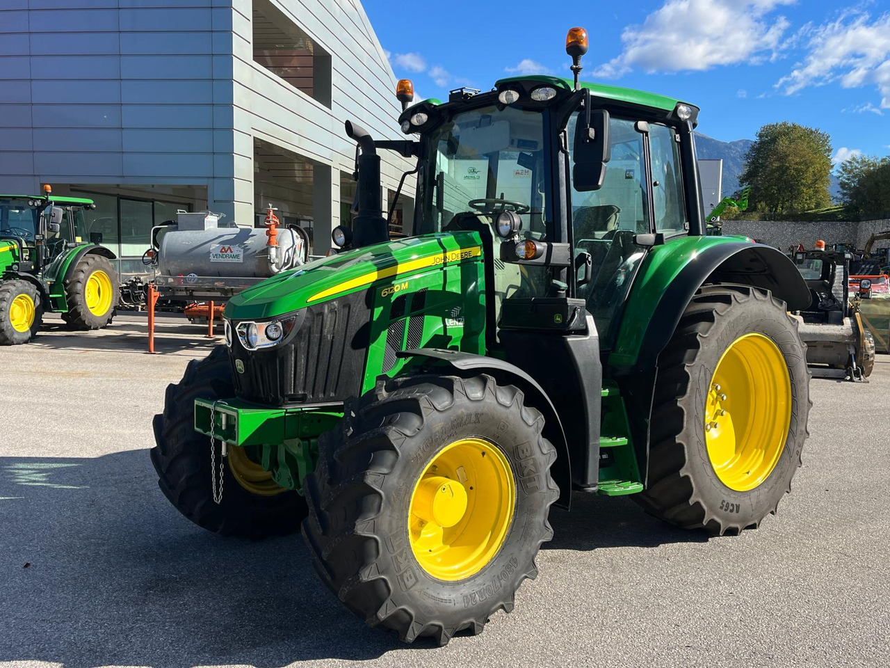JOHN DEERE 6120 M - Tractor: afbeelding 2 JOHN DEERE 6120 M - Tractor: afbeelding 2