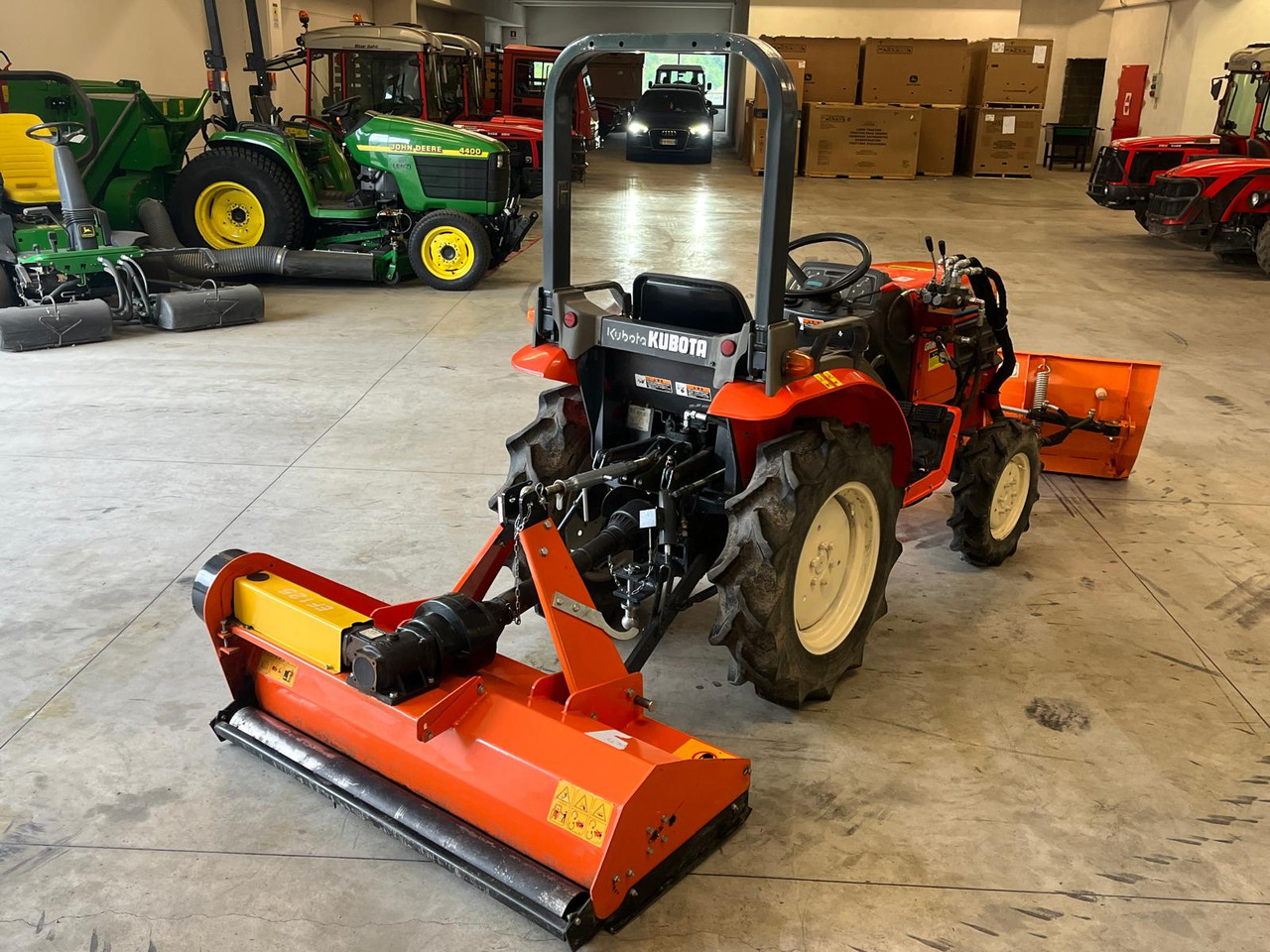 KUBOTA GB-16 – 4×4 - Tractor: afbeelding 4 KUBOTA GB-16 – 4×4 - Tractor: afbeelding 4