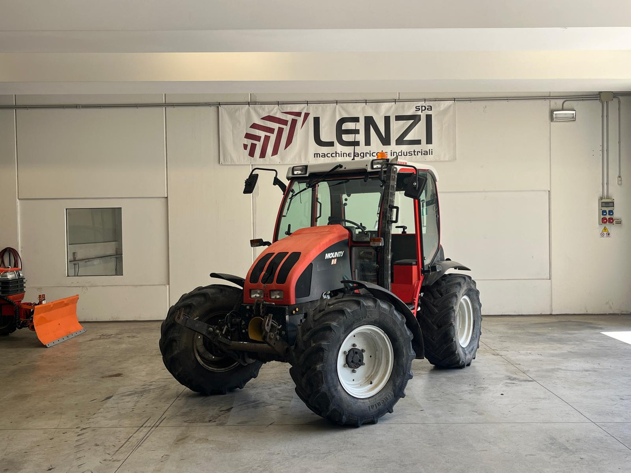 REFORM MOUNTY 80 - Tractor: afbeelding 1 REFORM MOUNTY 80 - Tractor: afbeelding 1