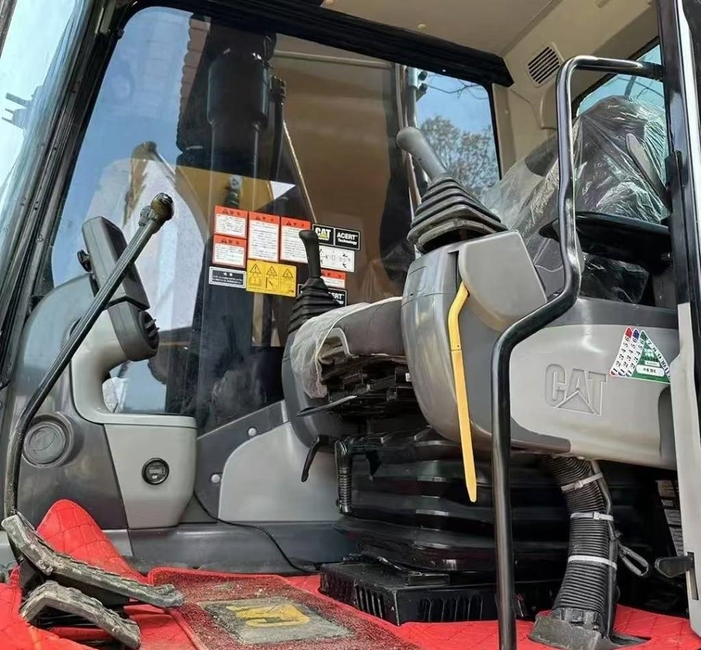 CAT 320 D - Rupsgraafmachine: afbeelding 2 CAT 320 D - Rupsgraafmachine: afbeelding 2
