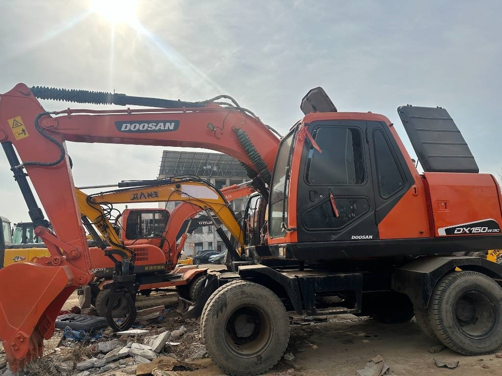 Doosan DH 150 W-7 - Mobiele graafmachine: afbeelding 5 Doosan DH 150 W-7 - Mobiele graafmachine: afbeelding 5