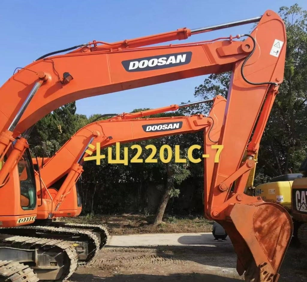 Doosan DH 220 - Rupsgraafmachine: afbeelding 3 Doosan DH 220 - Rupsgraafmachine: afbeelding 3