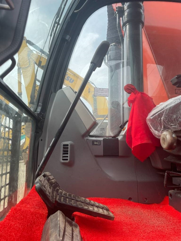 Doosan DX 225 LCA - Rupsgraafmachine: afbeelding 3 Doosan DX 225 LCA - Rupsgraafmachine: afbeelding 3